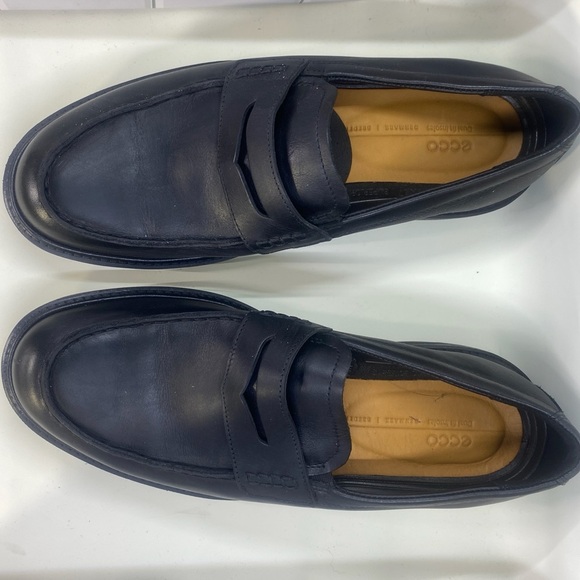 Ecco Other - Ecco Black Leather Slip-On Loafers